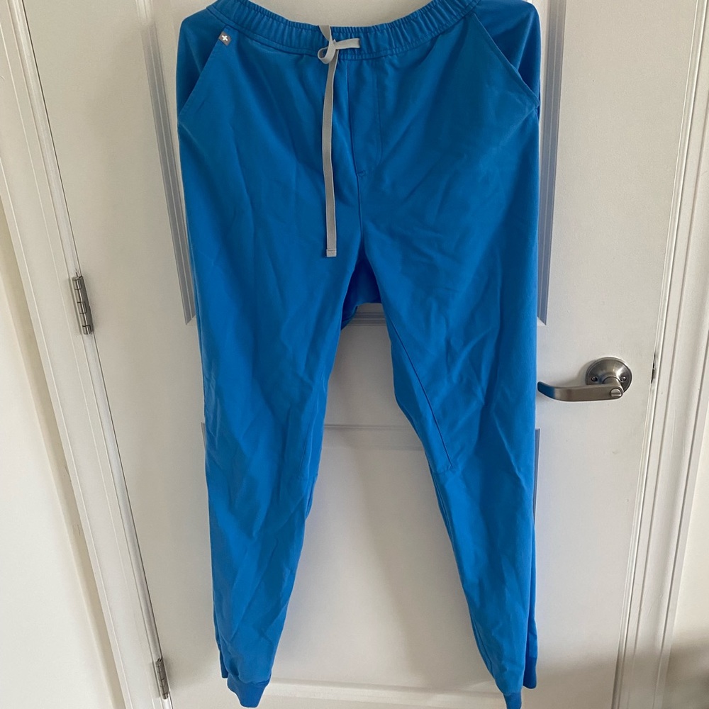 FIGS men’s joggers size large tall